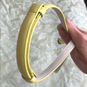 URBAN OUTFITTERS yellow belt